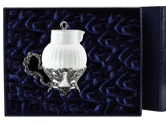 Серебряный сливочник "Симфония" с чернением