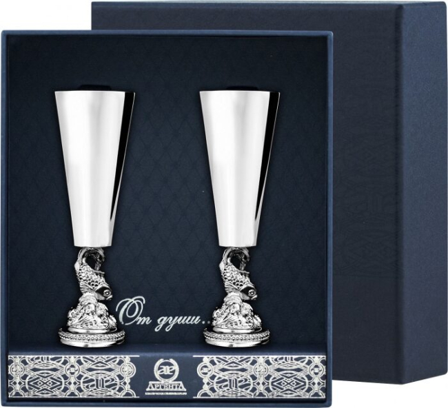 Набор рюмок для водки из серебра "Золотая Рыбка" на 2 персоны Набор рюмок для водки из серебра "Золотая Рыбка" на 2 персоны