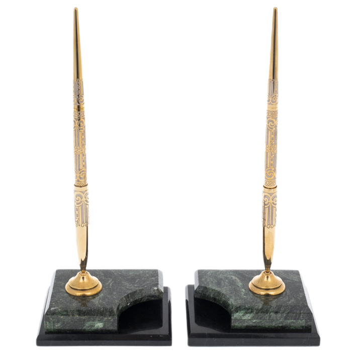 Настольный набор из змеевика и долерита "Лошадь" Златоуст - артикул: 301535 | Мосподарок 