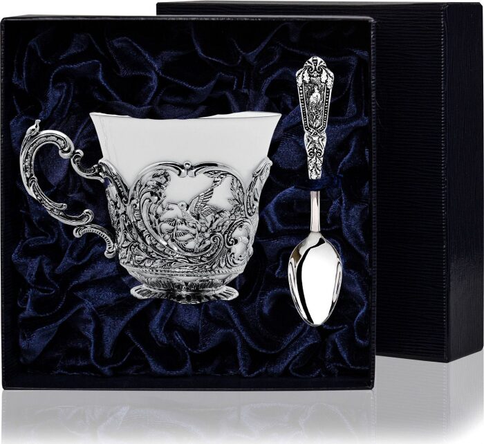 Чайная чашка из серебра "Королевская охота" с ложкой - артикул: AK01461 - стоимость: 78 900 руб. Чайная чашка из серебра "Королевская охота" с ложкой - артикул: AK01461 | Мосподарок