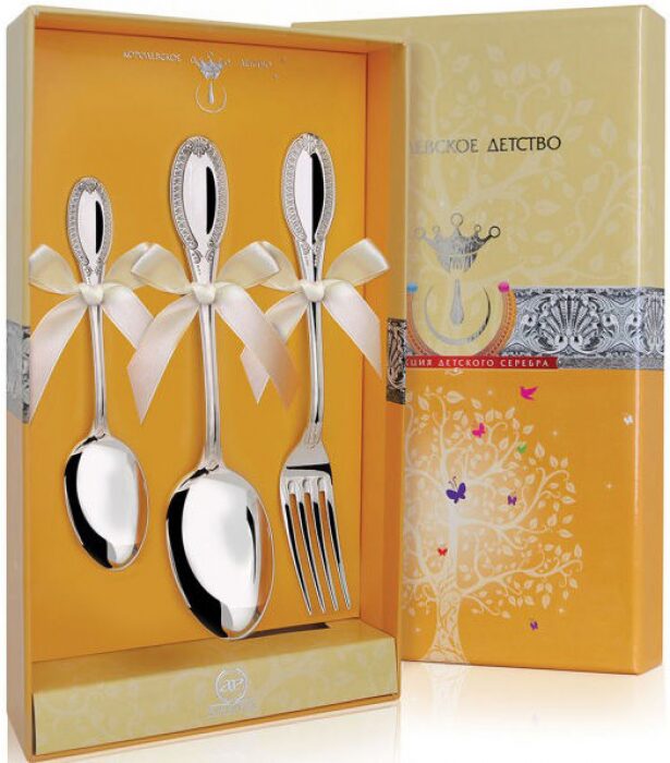 Набор детских серебряных столовых приборов КД "Император": вилка, ложка, чайная ложка, на 1 персону - артикул: AK01157 - стоимость: 38 600 руб. Набор детских серебряных столовых приборов КД "Император": вилка, ложка, чайная ложка, на 1 персону - артикул: AK01157 | Мосподарок