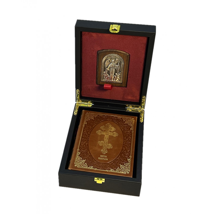 Подарочное издание "Святое Евангелие с иконой" - артикул: 121546 - стоимость: 24 000 руб. Подарочное издание "Святое Евангелие с иконой" - артикул: 121546 | Мосподарок