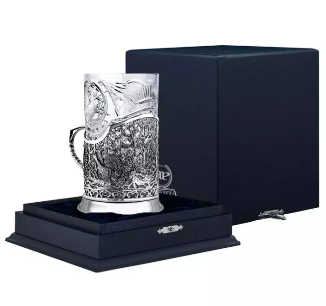 Серебряный подстаканник "Глухариная охота" литой