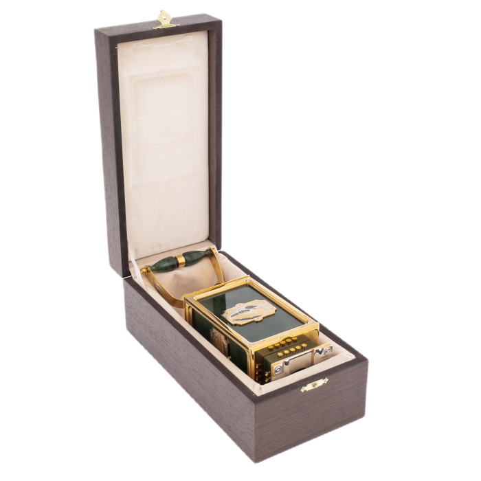 Сувенир из нефрита "Фонарь ЖД" Златоуст - артикул: 301549 | Мосподарок 