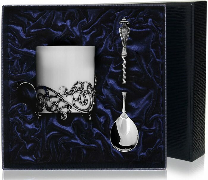 Кофейная чашка из серебра "Витая" с ложкой - артикул: AK01413 - стоимость: 33 100 руб. Кофейная чашка из серебра "Витая" с ложкой - артикул: AK01413 | Мосподарок