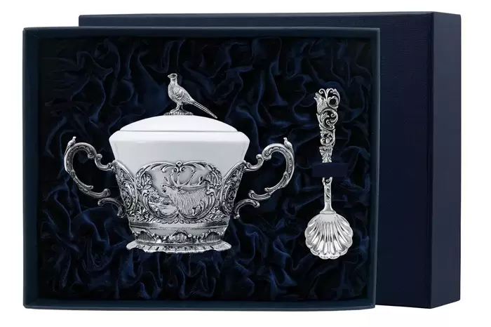 Серебряный набор "Королевская охота": сахарница и совок для сахара - артикул: AK01598 | Мосподарок 