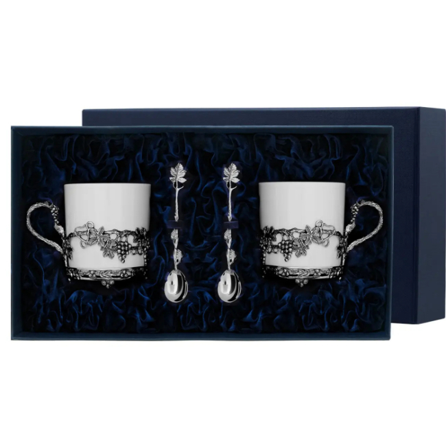 Серебряный чайный набор "Виноград": ложка, чашка Серебряный чайный набор "Виноград": ложка, чашка