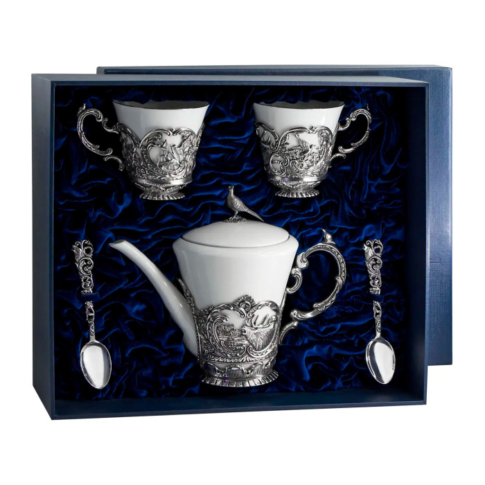 Серебряный чайный набор "Королевская охота": ложка, чашка, чайник - артикул: AK01599 - стоимость: 331 600 руб. Серебряный чайный набор "Королевская охота": ложка, чашка, чайник - артикул: AK01599 | Мосподарок