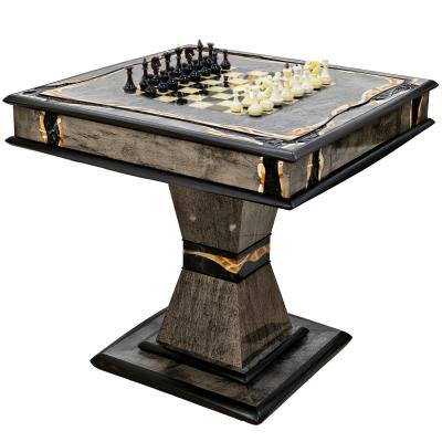 Шахматный стол из тонированной карельской берёзы и янтаря
