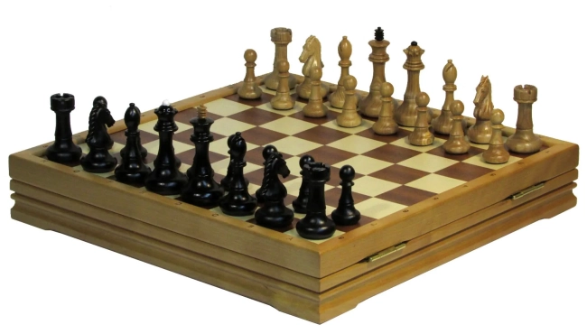 Шахматы "Классические" средние деревянные