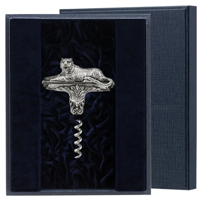 Штопор серебряный "Тигр"с чернением в футляре - артикул: AK01752 - стоимость: 69 500 руб. Штопор серебряный "Тигр"с чернением в футляре - артикул: AK01752 | Мосподарок