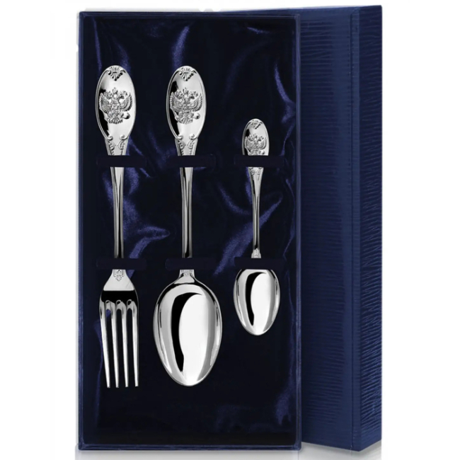 Набор из 3 столовых серебряных приборов "Единство": вилка, ложка, чайная ложка, на 1 персону Набор из 3 столовых серебряных приборов "Единство": вилка, ложка, чайная ложка, на 1 персону