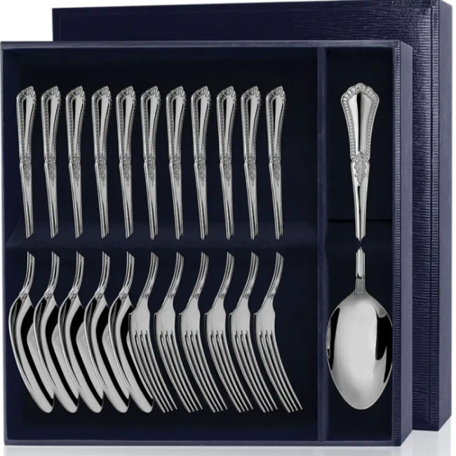 Серебряный столовый набор "Фаворит": вилка и ложка, на 6 персон Серебряный столовый набор "Фаворит": вилка и ложка, на 6 персон