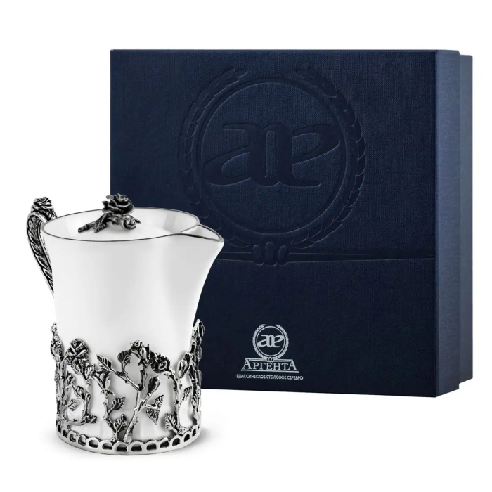 Сливочник из серебра и фарфора "Розалия" с чернением - артикул: AK01861 - стоимость: 53 900 руб. Сливочник из серебра и фарфора "Розалия" с чернением - артикул: AK01861 | Мосподарок