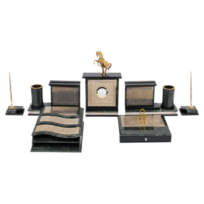 Настольный набор из змеевика и долерита "Лошадь" Златоуст - артикул: 301535 | Мосподарок 