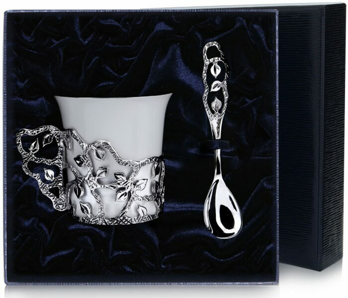 Кофейная чашка из серебра "Листопад" с ложкой - артикул: AK01409 - стоимость: 23 000 руб. Кофейная чашка из серебра "Листопад" с ложкой - артикул: AK01409 | Мосподарок