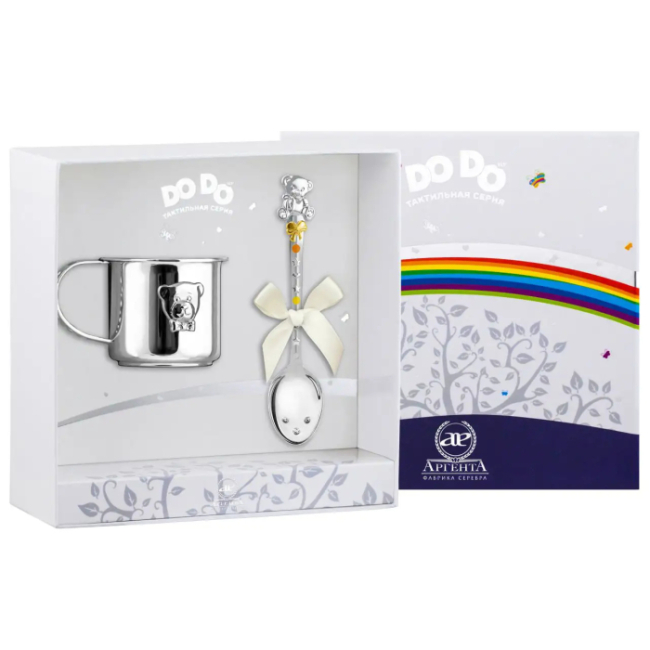 Серебряный детский набор "Мишка - малыш": кружка и ложка с позолотой и эмалью Серебряный детский набор "Мишка - малыш": кружка и ложка с позолотой и эмалью