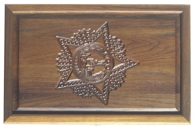 Резные дорожные нарды из массива мореного дуба "Победа"