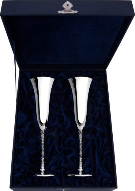 Набор серебряных фужеров "Виноградная лоза" Набор серебряных фужеров "Виноградная лоза"