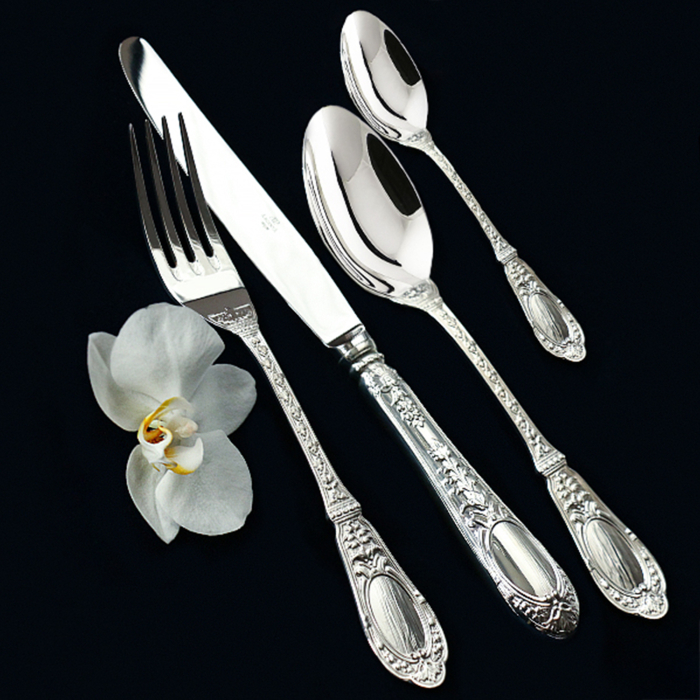 Серебряный столовый набор "Фамильный": вилка, ложка, нож, чайная ложк, на 1 персонуа, на 1 персону - артикул: AK01809 - стоимость: 105 800 руб. Серебряный столовый набор "Фамильный": вилка, ложка, нож, чайная ложк, на 1 персонуа, на 1 персону - артикул: AK01809 | Мосподарок
