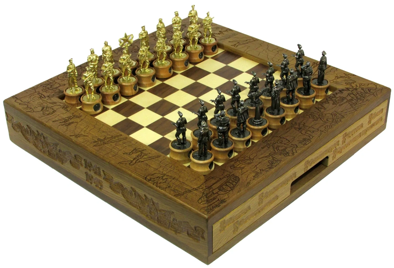 Шахматы исторические "Великая Отечественная Война" с чернеными фигурами из цинкового сплава - артикул: 120-03.X | Мосподарок 