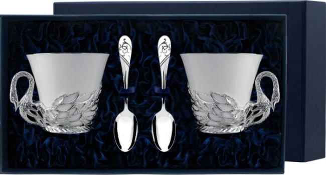 Набор чайных чашек серебра и фарфора "Лебедь" на 2 персоны, с ложками Набор чайных чашек серебра и фарфора "Лебедь" на 2 персоны, с ложками