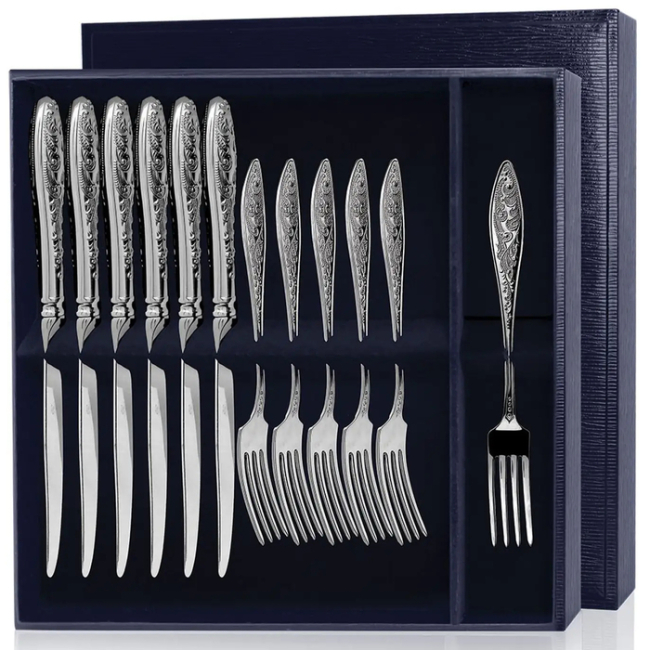Набор серебряный десертный "Морозко" 12 предметов, на 6 персон, в футляре Набор серебряный десертный "Морозко" 12 предметов, на 6 персон, в футляре