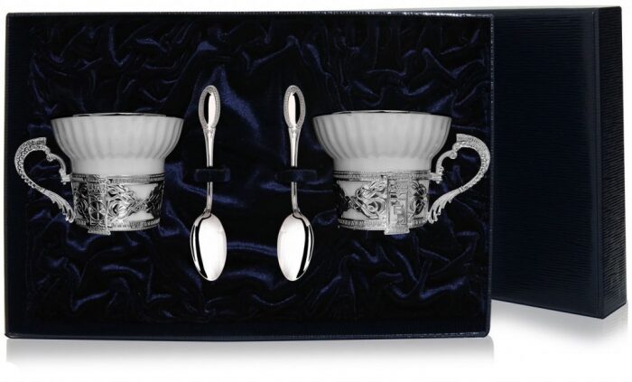 Серебряный чайный набор "Константин Великий": ложка, чашка - артикул: AK01151 - стоимость: 61 300 руб. Серебряный чайный набор "Константин Великий": ложка, чашка - артикул: AK01151 | Мосподарок