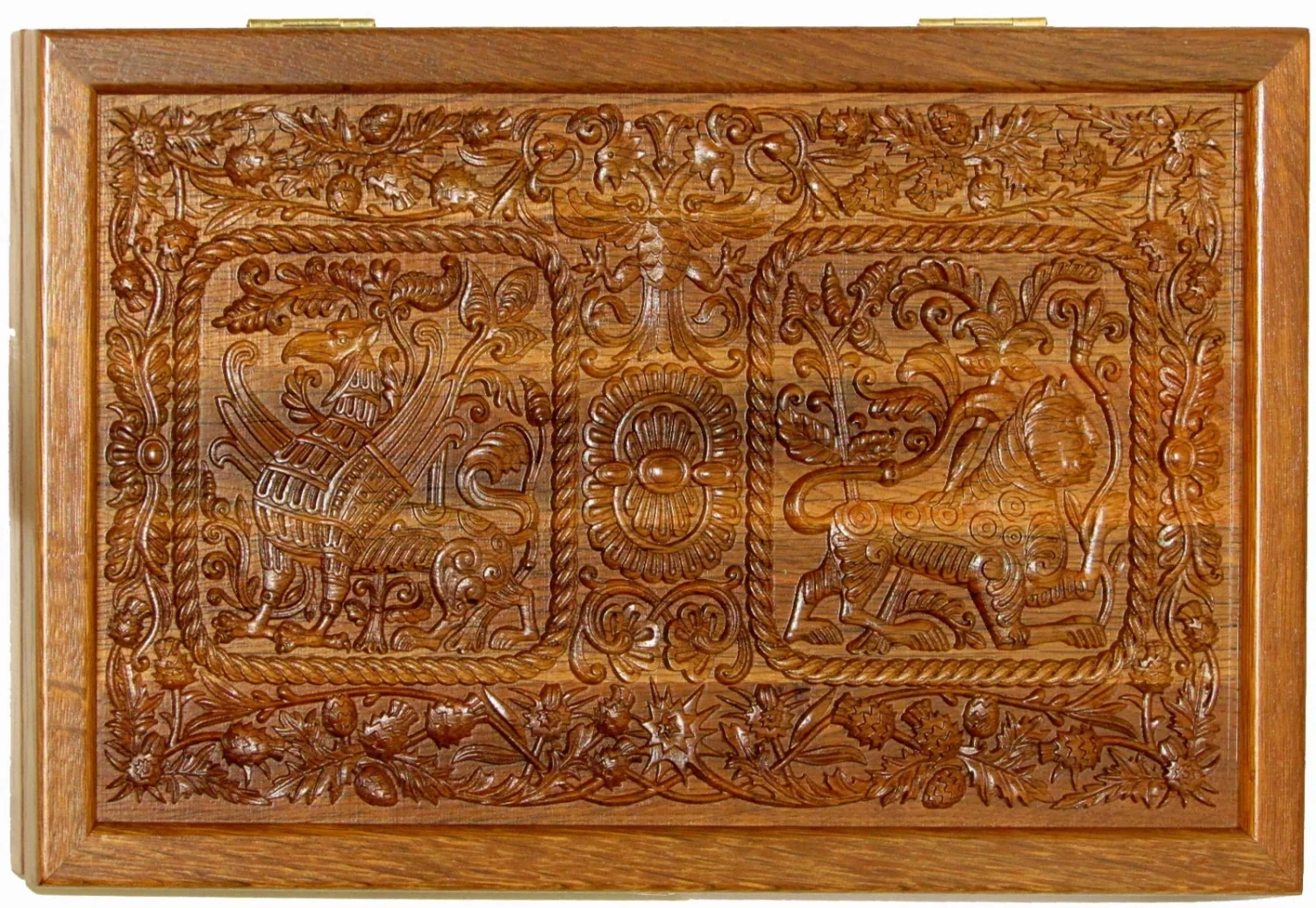 Резные дорожные нарды-шашки из массива чёрного дуба "Белокаменные-2" - артикул: 120-146 | Мосподарок 