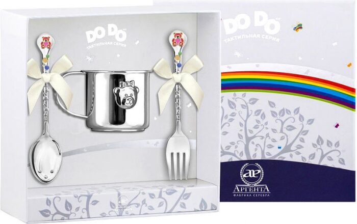 Набор детский серебряный DODO "Мишка - малышка" с эмалью, 3 предмета - артикул: AK01485 - стоимость: 39 000 руб. Набор детский серебряный DODO "Мишка - малышка" с эмалью, 3 предмета - артикул: AK01485 | Мосподарок