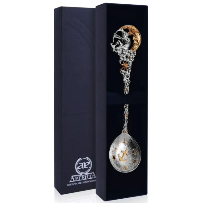 Серебряная чайная ложка "Зодиак - Стрелец" с позолотой Серебряная чайная ложка "Зодиак - Стрелец" с позолотой