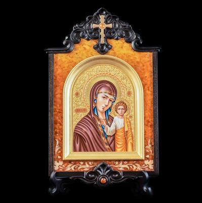 Казанская икона Божией Матери в киоте из мореного дуба и янтаря