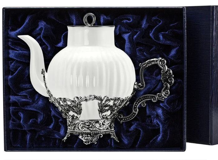 Чайник из серебра и фарфора "Симфония" - артикул: AK01624 - стоимость: 158 300 руб. Чайник из серебра и фарфора "Симфония" - артикул: AK01624 | Мосподарок