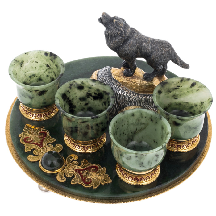 Набор для водки из нефрита "Волк" на 4 персоны, Златоуст - артикул: 301552 | Мосподарок 