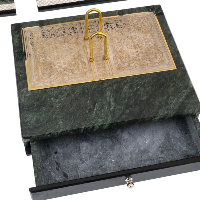 Настольный набор из змеевика и долерита "Лошадь" Златоуст - артикул: 301535 | Мосподарок 