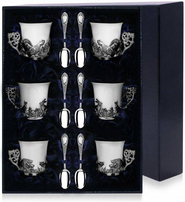 Набор кофейных чашек из серебра "Охотничьи" на 6 персон, с ложками - артикул: AK01420 - стоимость: 151 900 руб. Набор кофейных чашек из серебра "Охотничьи" на 6 персон, с ложками - артикул: AK01420 | Мосподарок