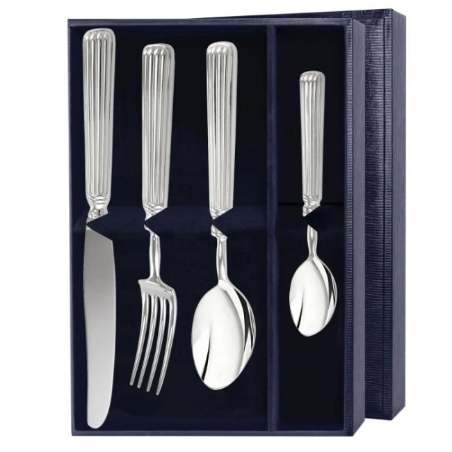 Набор столовых приборов из серебра "Аристократ. Эгоист": 4 предмета, на 1 персону Набор столовых приборов из серебра "Аристократ. Эгоист": 4 предмета, на 1 персону
