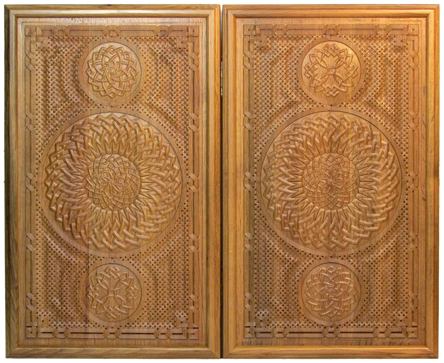 Резные двусторонние нарды из массива мореного дуба "Севанские-5" - артикул: 120-127 | Мосподарок 