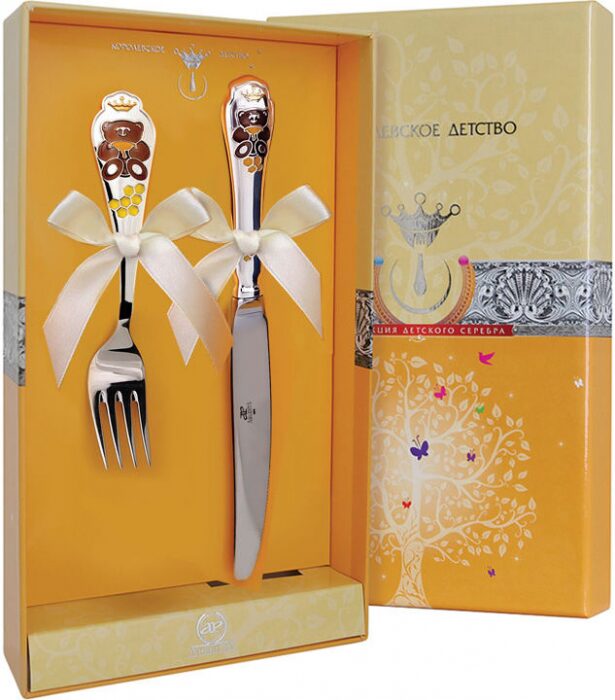 Набор детских серебряных столовых приборов КД "Мишка" с эмалью, на 1 персону - артикул: AK01513 - стоимость: 25 400 руб. Набор детских серебряных столовых приборов КД "Мишка" с эмалью, на 1 персону - артикул: AK01513 | Мосподарок