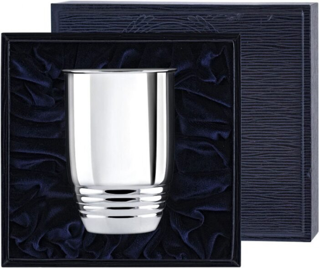 Серебряный стакан "Рифленый 250" на 1 персону