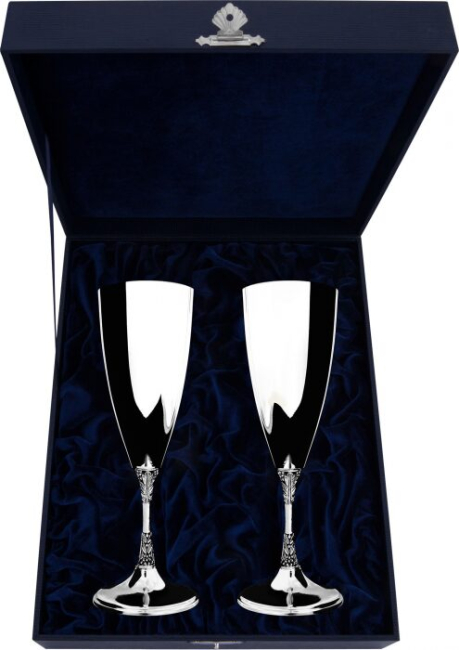 Набор серебряных фужеров "Виноград" Набор серебряных фужеров "Виноград"