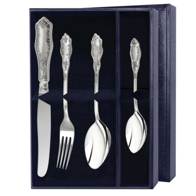 Набор столовых приборов из серебра "№12. Эгоист": 4 предмета, на 1 персону Набор столовых приборов из серебра "№12. Эгоист": 4 предмета, на 1 персону