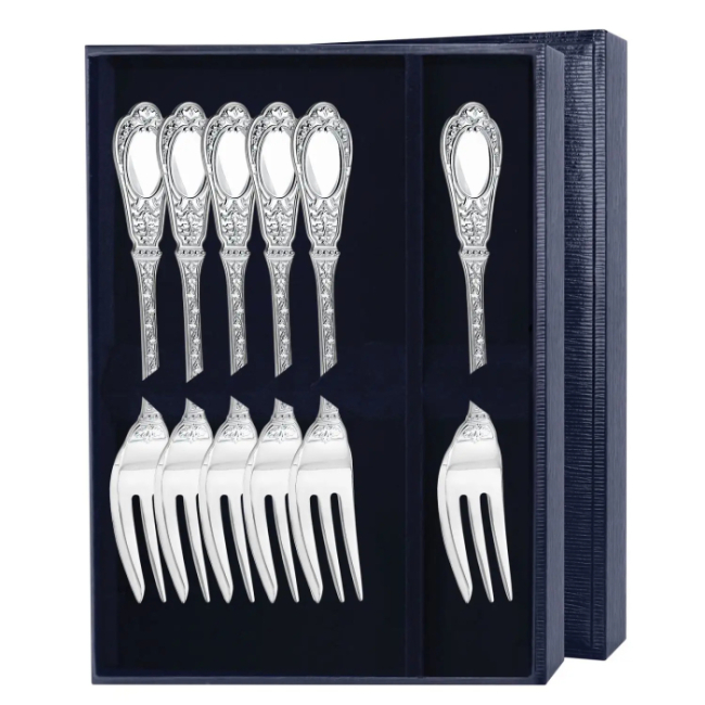 Набор серебряных вилок для торта "Фамильный" на 6 персон Набор серебряных вилок для торта "Фамильный" на 6 персон