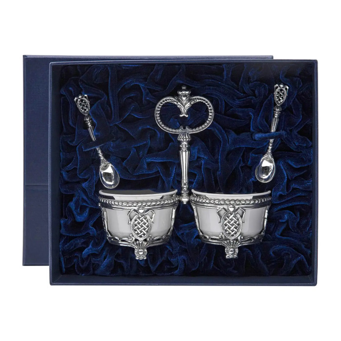 Серебряный набор для специй "Меценат" №2 с чернением - артикул: AK01116 - стоимость: 83 000 руб. Серебряный набор для специй "Меценат" №2 с чернением - артикул: AK01116 | Мосподарок