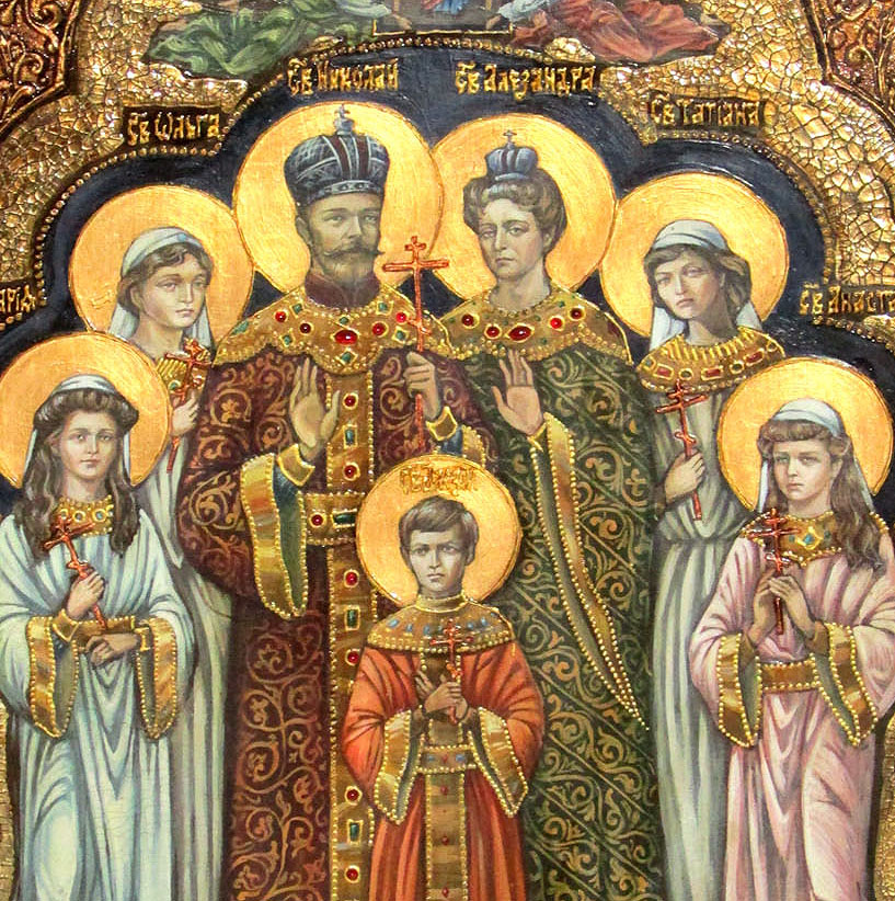 Живописная икона "Святые царственные страстотерпцы" на кипарисе в берёзовом киоте - купить в Москве | Мосподарок 