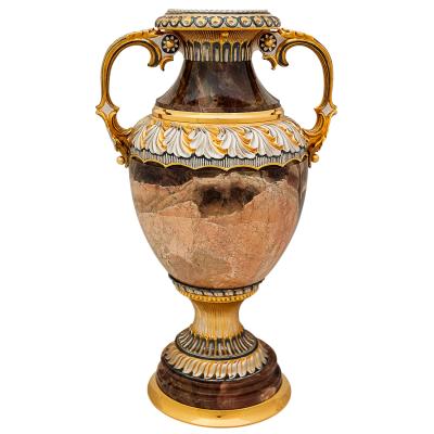 Напольная ваза из яшмы «Златоуст»