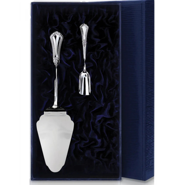 Серебряный чайный набор "Фаворит": лопатка для пирожного, совок для сахара Серебряный чайный набор "Фаворит": лопатка для пирожного, совок для сахара