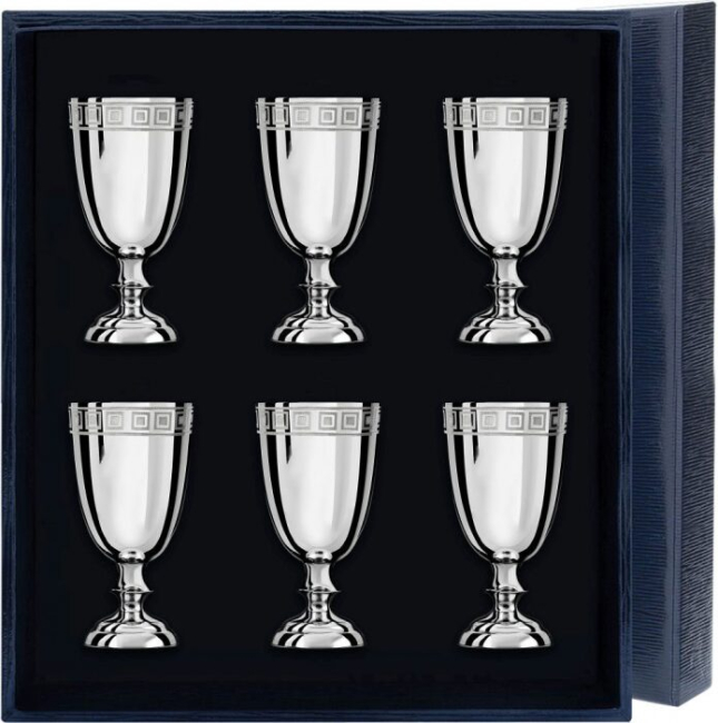 Набор рюмок для водки из серебра №1 с рисунком "Квадрат" на 6 персон Набор рюмок для водки из серебра №1 с рисунком "Квадрат" на 6 персон