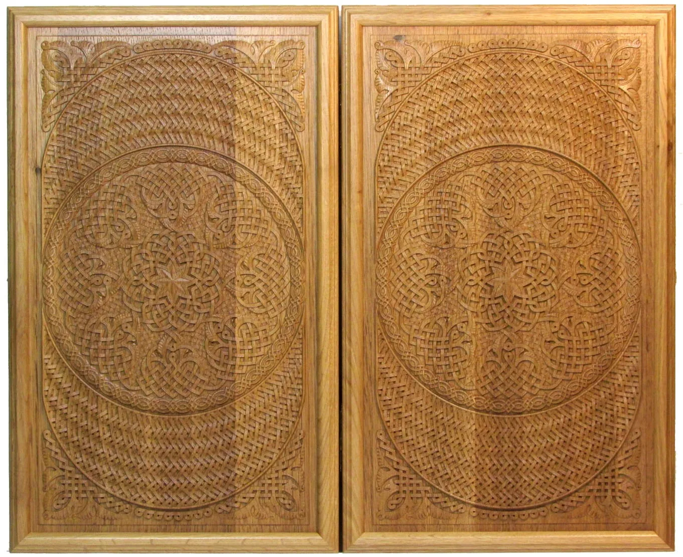 Резные двусторонние нарды из массива мореного дуба "Севанские-6" - артикул: 120-128 | Мосподарок 