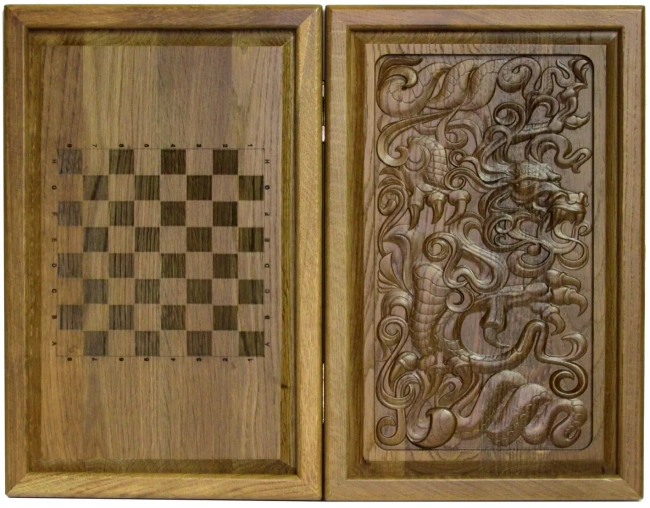 Резные объемные нарды+шашки дорожного размера из массива мореного дуба "Дракон"